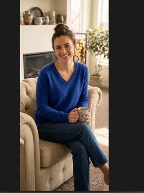 Only Mine Royal Blue V-Neck Sweater 100% cashmere